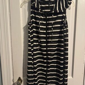 Porto Cruz Black and White Striped Sleeveless Swim Cover Up Dress Size: MD